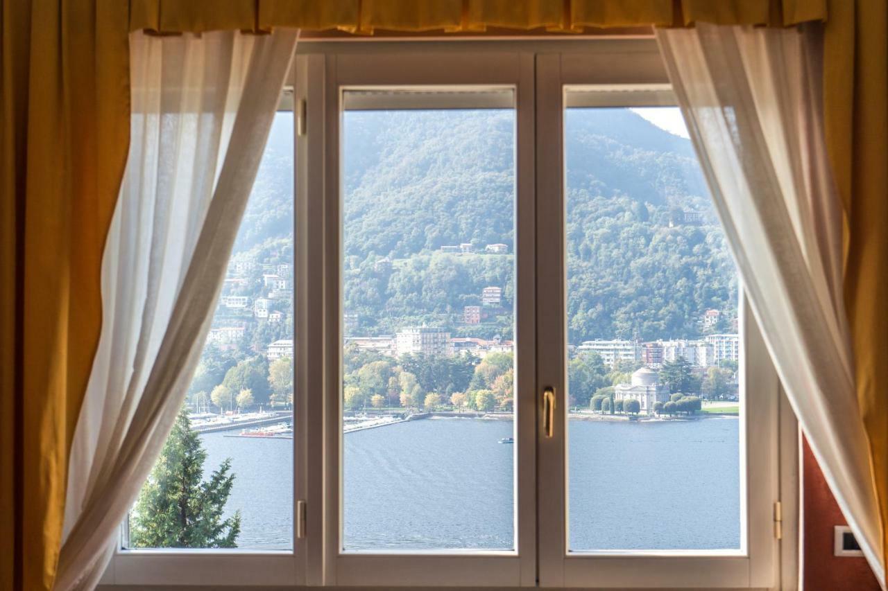 Lo Specchio Sul Lago - The House Of Travelers Όπως Εξωτερικό φωτογραφία